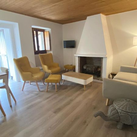 Apartamento Rural Meaus Rubias ภายนอก รูปภาพ
